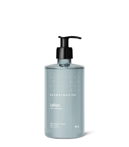 Image of Skandinavisk ØY ‘Island‘ Hand & body Lotion, Scent notes: Crabapple and dog rose, water mosses and green leaves, 500 ml