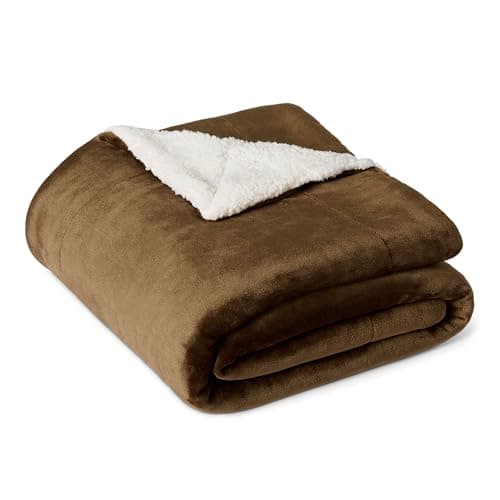 Image of Amazon Basics Reversible Sherpa Fleece Sofa Throw Blanket, Soft Bed Throw, 127 x 152 cm, Brown