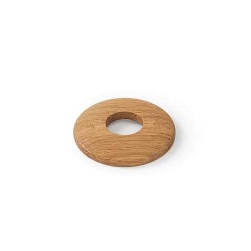 Image of Lacquered Oak Radiator Pipe Covers (Pack of 2), 15mm Hole Clip-On Wooden Pipe Collars, Low Profile 6mm, 45mm Outer Diameter