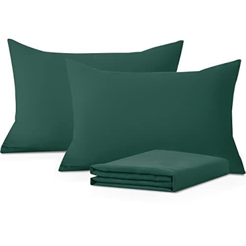Image of Moonlight Bedding Pillow Cases 2 Pack – Emerald Green Pillowcases Envelope Closure Super Soft Brushed Microfiber Standard House Wife Pillow Covers, (50 X 75 CM)