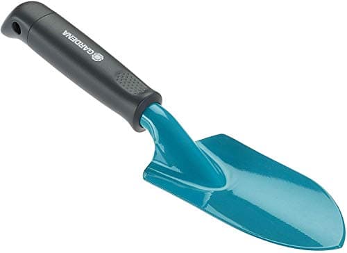 Image of Gardena Classic Hand Trowel: Universal spade for planting and transplanting in the garden and on the balcony, durable steel, corrosion-resistant, ergonomic handle, 8 cm working width (8950-20)