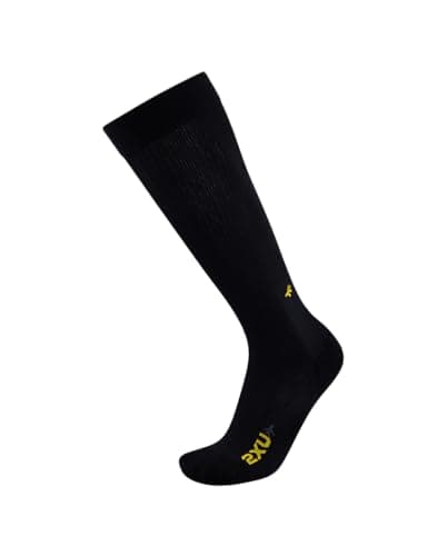 Image of 2XU Flight Compression Socks, Black/Black, Medium 1