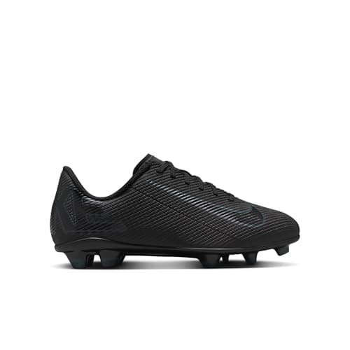 Image of Nike Unisex Kids Jr. Vapor 16 Club Fg/Mg Football Shoe, Black Black Deep Jungle, 4 UK