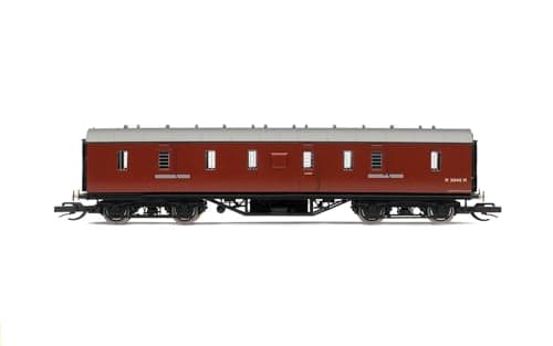 Image of Hornby TT:120 Coach Car - TT4035 BR 50’ Passenger Brake, M31040M - Era 5 Train Toy, TT Gauge Carriage for Train Set, Rolling Stock Models for Adults - 1:120 Scale Model Gift