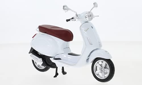 Image of Maisto Vespa Primavera 150 White 1:18 Diecast Model