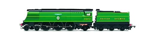 Image of Hornby Steam Train - R30129 BR, Battle of Britain Class, 4-6-2, 34072 '257 Squadron' - Era 4 00 Gauge Locomotives for Train Set, Engine Models for Adults - 1:76 Scale Model Gift