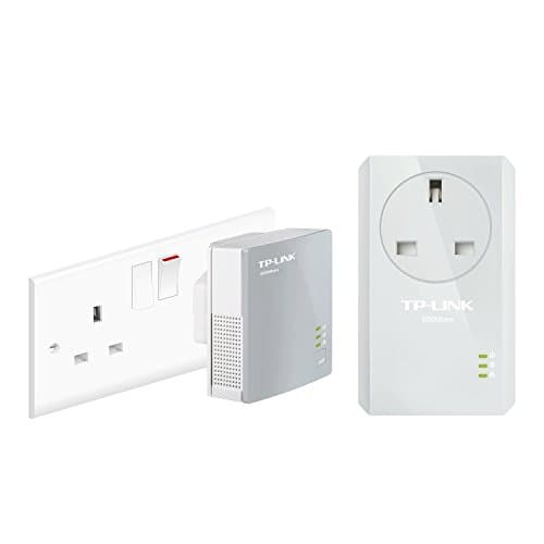 Image of TP-Link TL-PA4016PKIT V1.20 1-Port Passthrough Powerline Adapter Starter Kit, No Configuration Required, UK Plug