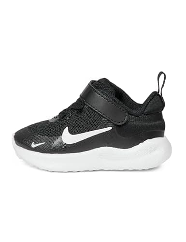 Image of NIKE Boys Revolution 7 Sneaker, Black White White, 2.5 UK