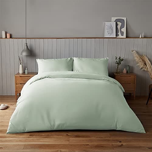 Image of Silentnight Supersoft Duvet Set - Cosy & Comfortable Delicate Touch - Luxurious Easy Care Microfibre with Button Fastening - Stylish & Modern Duvet Quilt Cover + Pillowcase Bed Set, Double, Sage Green