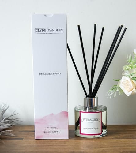 Image of Cranberry & Apple Reed Diffuser - Clyde Candles, Luxury Diffuser Oil with a Set of 7 Fibre Sticks, 100ml, Best Aroma Scent for Home, Kitchen, Living Room, Bathroom. Fragrance Diffusers set with sticks