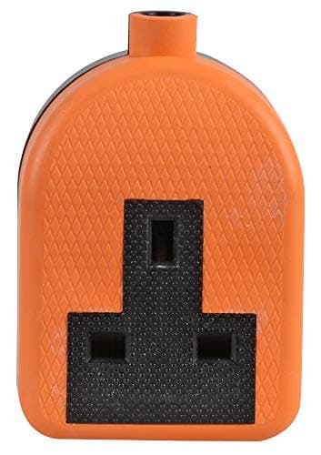 Image of PRO ELEC PELB1580 – 1‑Gang Rubber Trailing Socket, 250 V, 13 A, Orange