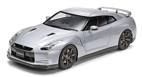 Image of TAMIYA 300024300-1:24 Nissan GT-R Street Version