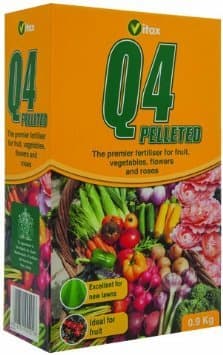 Image of Vitax Q4 Fertiliser Pelleted 2.5kg (837427)