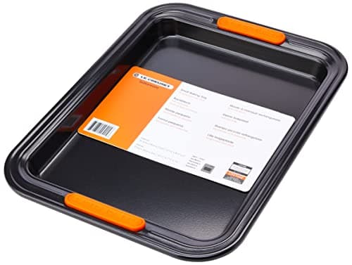 Image of Le Creuset Non-Stick Carbon Steel Small Rectangular Baking Tray, 32.2 x 24 x 2.58 cm, Matte Black, 46078320010000