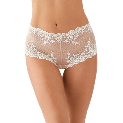 Image of Wacoal Women's Embrace Lace Boy Short Pant - - Large