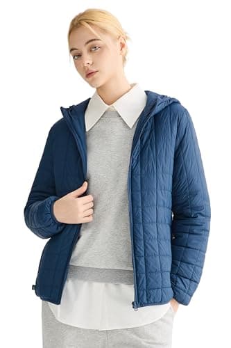 Image of Orolay Women's Lightweight Hooded Puffer Jacket Packable Quilted Warm Coat with Zip Pockets, Windproof Travel Outerwear for Autumn Winter, Sizes XS-3XL