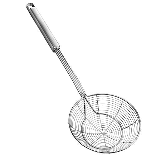 Image of Strainer Skimmer Spider Ladle Stainless Steel, Kitchen Wire Net Spoon with Handle for Frying Scooping Food, Pasta, Spaghetti, Noodle (Diameter: 5.5inch/14cm, Total Length: 15inch/39cm)