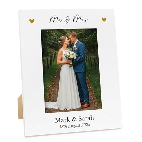 Image of Beecreative Personalised Mr and Mrs Wedding Photo Frame - Printed White Wooden 6x4 7x5 Picture Frame - Custom Wedding Gifts For Bride and Groom