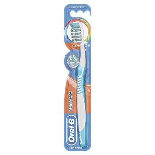 Image of Oral-B Complete Clean 35 Medium Manual Toothbrush,White/Blue