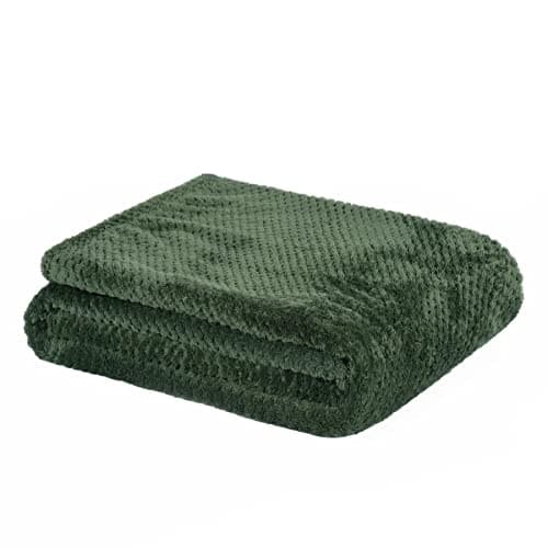 Image of Dreamscene Fleece Blanket Green Throw, Soft Cosy Warm Honeycomb Waffle Throws for Sofas Bed Settee Faux Fur Throws Lightweight Fluffy Single Bed Throw, Forest Green - 125 x 150cm