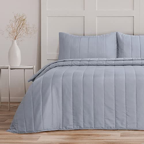 Image of Bronwen Mathews Quilted Bedspreads King Size Tram Lines Pattern - 3Pcs Silver Quilted Throw Set 240x260cm Soft Microfiber Lightweight Coverlet with 2 Pillowcases 50x75cm for All-Season (Silver, King)