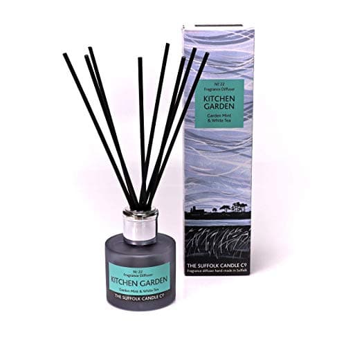 Image of KITCHEN GARDEN - Garden mint and White tea Diffuser - 100ml in clear glass