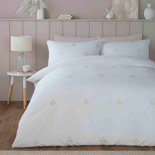 Image of Serene - Leaf Embroidery Duvet Cover - Double Bedding Size (200 x 200cm) - 2 Pillowcases - Sustainable Recycled Polyester - White Bedding with Leaf - Floral Embroidered Duvet Cover - Natural/White