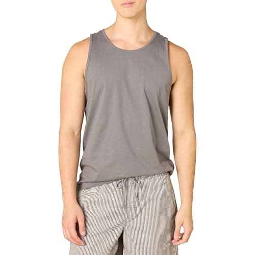 Image of Amazon Essentials Men's Regular-Fit Vest, Grey, M