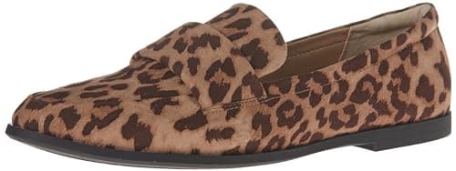 Image of Amazon Essentials Women's Soft Moccasins Toe Loafer, Leopard Faux Microsuede, 6 UK
