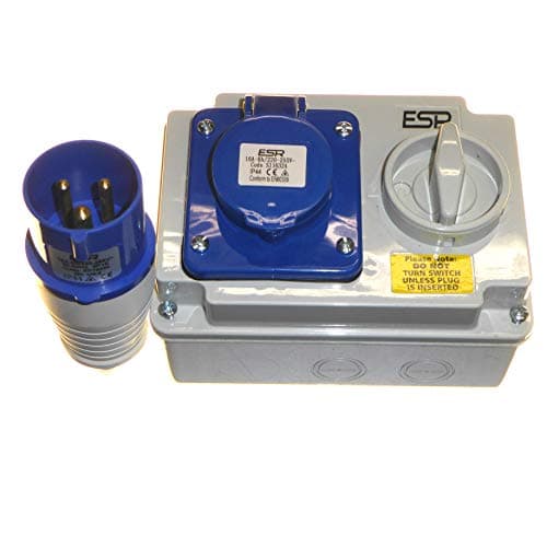 Image of 16A Interlocked Socket and 16 Amp Plug 3 Pin 2PE 240v Blue Wall Mount IP44 Switched