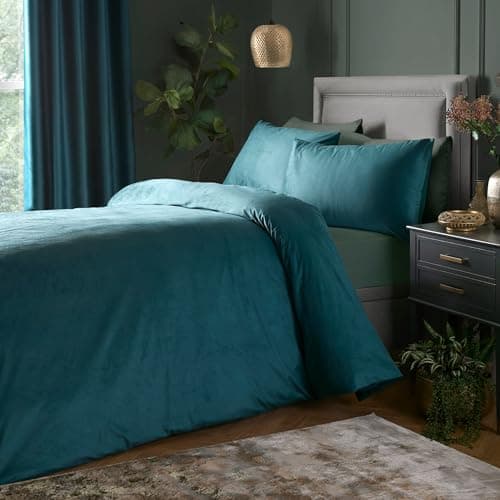 Image of Laurence Llewelyn-Bowen - Teal Velvet Duvet Cover Set - King Bedding Size (230 x 220cm) - 2 Pillowcases - Soft Touch - Designer - Teal Blue Luxury Bedding Set - Velvet Bedding in Teal Blue