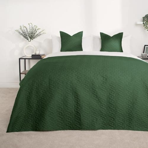 Image of Brentfords Bed Throw King Size Geometric Pinsonic Quilted Bedspread, Luxurious Super Soft Forest Green Lightweight King Size Quilted Blanket Throw Over for Sofa, 200 x 240cm
