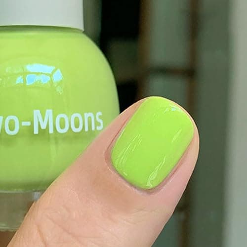 Image of Nail Varnish - Green Nail Polish Quick Dry - Long Lasting Breathable Lime Green Nail Polish - Glossy Chip Resistant Bright Nail Varnish No UV Needed Water Based for Women DIY Manicure
