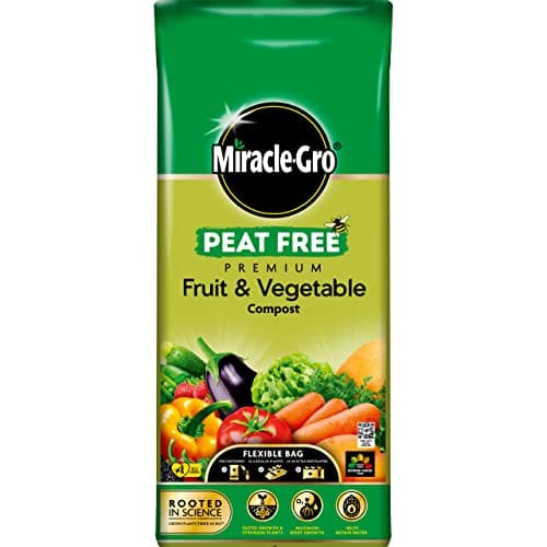 Image of Miracle-Gro PEAT FREE Premium Fruit & Vegetable Compost, 42 Litres