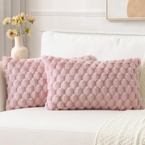 Image of Sungeek Set of 2 Blush Pink Fluffy Faux Fur Cushion Covers 40x60 cm, Soft Cozy Plush Velvet Decorative Throw Pillow Covers 16x24 Inch Lumbar Pillowcases for Sofa Couch Bed Living Room