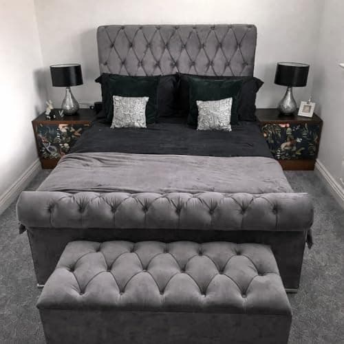 Image of Bespoke Chesterfield Plush Velvet Royal Slaigh Bed - Mattress/Gas Lift Options - UK Made - Double/King/Super King (Grey Plush, Double 4ft6 Bed Frame)
