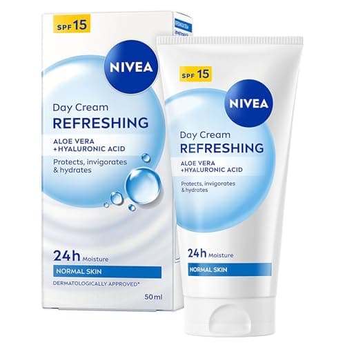 Image of NIVEA Refreshing Day Face Cream SPF 15 (50ml), Hydrating Face Moisturiser with Aloe Vera and Hyaluronic Acid, Moisturiser with SPF for Normal Skin