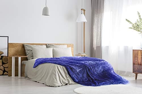 Image of Emma Barclay Narvik Super Cosy Fleece Blanket – Luxury Faux Fur Throw in Navy - 60x80 (150x203cm)
