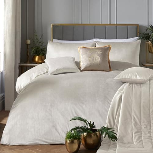 Image of Laurence Llewelyn-Bowen Velvet Duvet Cover Set – Ivory White – King Size 230 x 220cm – Soft Touch – 2 Pillowcases – Designer Luxury Bedding in Velvet