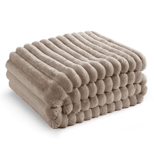 Image of Bedsure Fleece Throw Blanket for Bed - Fluffy Cosy Warm Blankets for Sofa, Soft Cute Double Size Throw Gifts for Women and Girls, Mocha Meringue, 150x200 cm