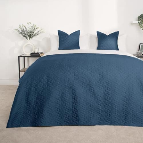 Image of Brentfords Geometric Pinsonic Double Quilted Bedspread, Super Soft Luxurious Navy Blue Quilted Throw for Sofa Lightweight Double Throw Blanket for Bed, 150 x 200cm