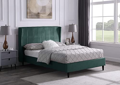 Image of Seconique Amelia 4'6" Double Bed in Green Velvet Fabric