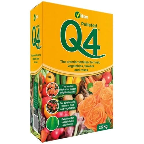 Image of Vitax Q4 All Purpose Plant Food 2.5kg | Professional Pelleted Fertiliser with Organic Nutrients | Essential Trace Elements for Flowers, Fruit & Veg | High Yield Slow Release Garden & Rose Fertilizer