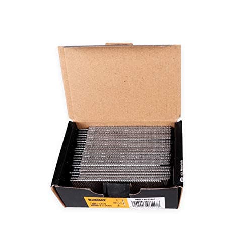 Image of DEWALT 20 Large Galvanised Brad Nails 38 Mm 2500 Pack of Silver DNBA1638GZ