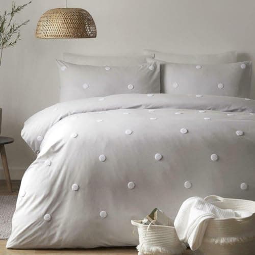Image of Appletree Signature Duvet Cover Set King – Dot Garden Design – 100% Cotton Bedding – White with Silver Polka Dots – Includes 1 Duvet Cover (230x220cm) & 2 Pillowcases (50x75cm)