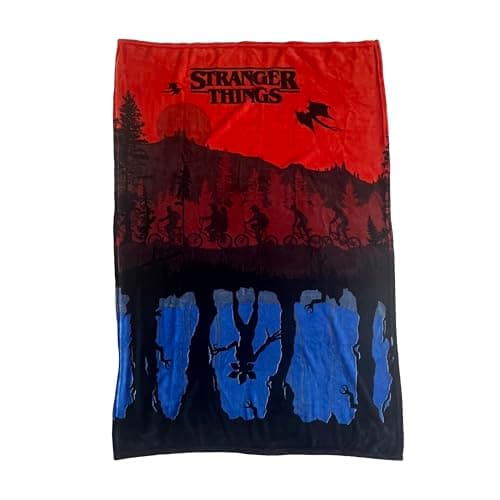 Image of Character World Official Stranger Things Fleece Blanket | Super Soft Warm Throw, Midnight Upside Down Design | Perfect For Home, Bedroom, Sleepovers & Camping | Size 100 x 150cm
