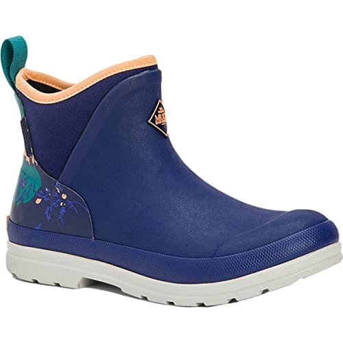 Image of Muck Boots Women's Originals Ankle Pull On Waterproof Ankle Boot, Purple, 4