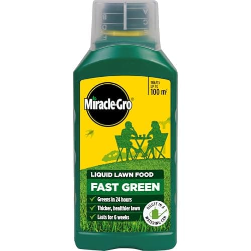Image of Miracle-Gro Fast Green Lawn Food Concentrated Liquid, 1 litre concentrate, 100 m² coverage
