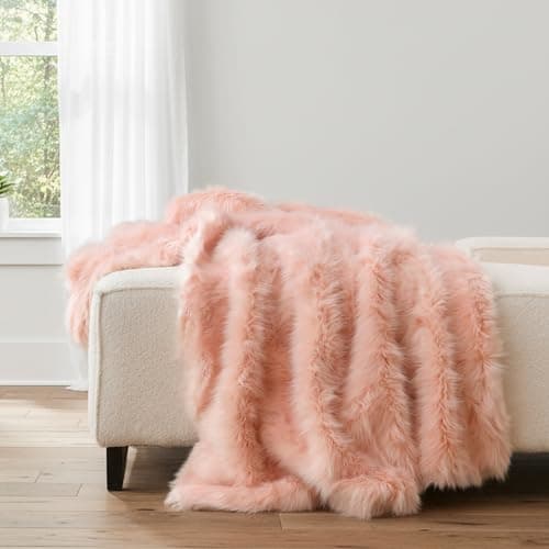 Image of Luxury Plush Faux Fur Throw Blanket Pink Blanket, Super Warm, Fuzzy, Cosy, Fluffy Decor Blanket Scarf for Sofa, Armchair, Couch and Bed Decor, 150 x 200cm