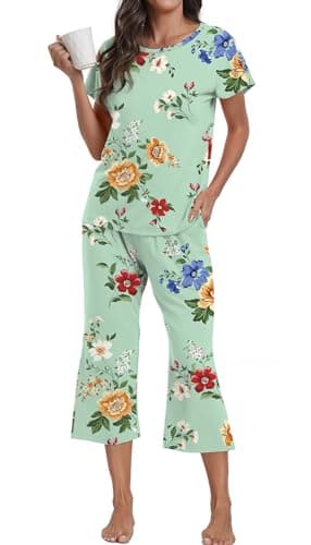 Image of YUNDAI Women's Short Sleeve Pyjama Set Floral Print Soft Loungewear 2 Piece Nightwear Top and Capri Pants with Pockets, 2X-Large Green Orange Flower
